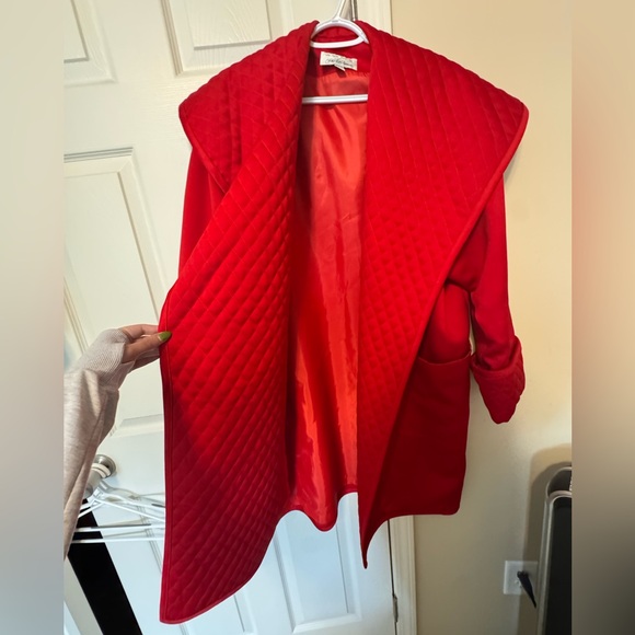 Vintage Victor Costa for Saks Fifth Avenue Red Quilted Shawl Collar Coat - Picture 2 of 6